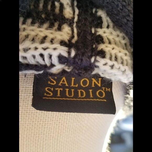 Extra long geometric pullover sweater - Picture 5 of 6